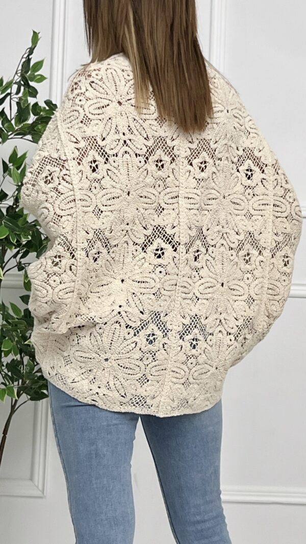 Chaqueta Poncho Crochet - Imagen 2