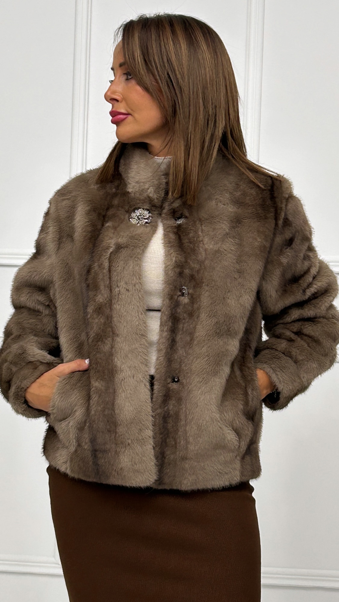 Chaqueta Pelo Broche - Imagen 2