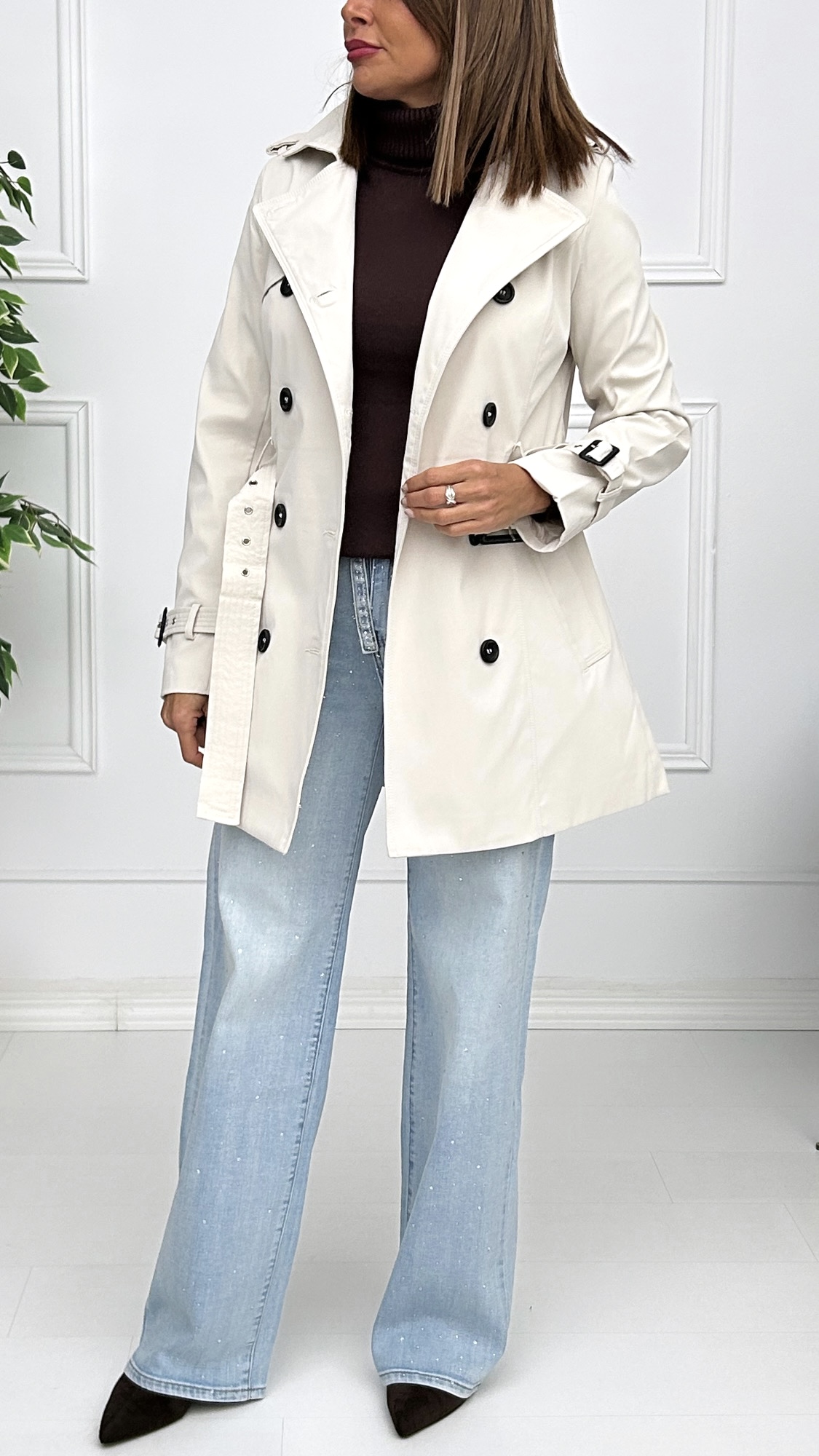 Trench Asia - Imagen 3